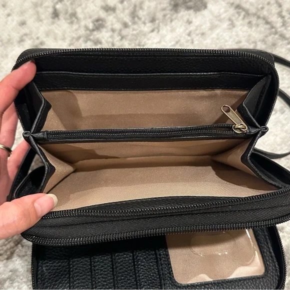 The Sak Sequoia Extra Large Smartphone Black Leather Crossbody Bag Purse - Picture 9 of 9